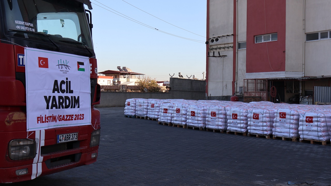 Hak İnsani Yardım Derneği Gazze'ye 4 TIR Un Yolluyor gazze iyilik gemisi görsela4