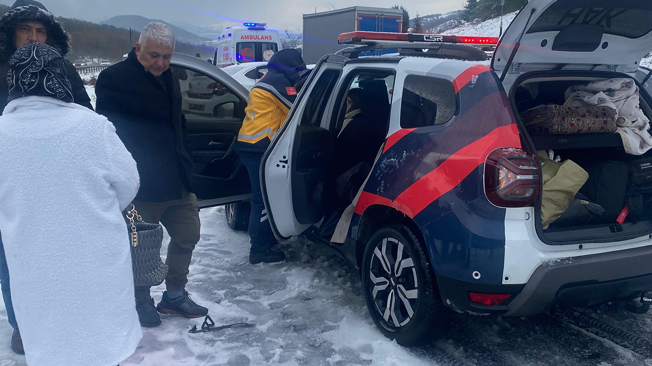 Hak Arama Kurtarma'dan Bolu Tüneli'ndeki Kazaya Müdahale 02