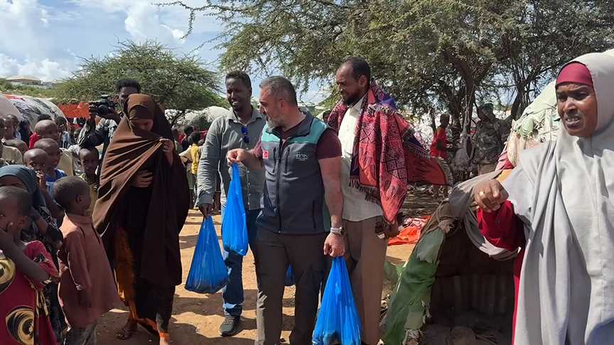 Somali'de Gıda ve Giyim Desteği 2025_9_AA-38195373