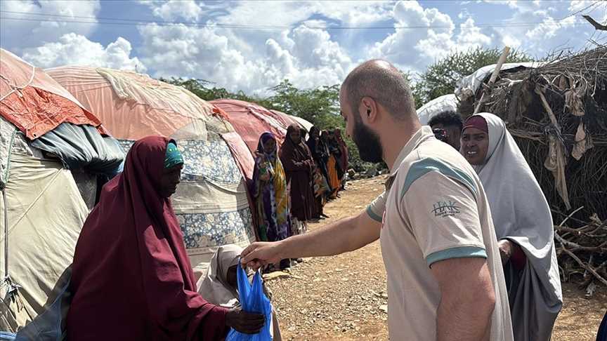 Somali'de Gıda ve Giyim Desteği thumbs_b_c_e4de5601d3d0a9ac7ad992a84f160fc2