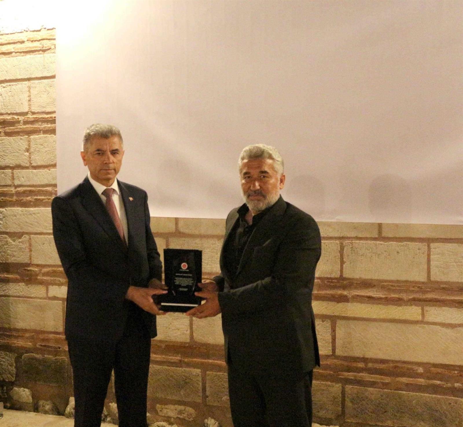 Camii Afet Gönüllülerine sertifikaları verildi WhatsApp Image 2025-06-16 at 09.55.52 (10)