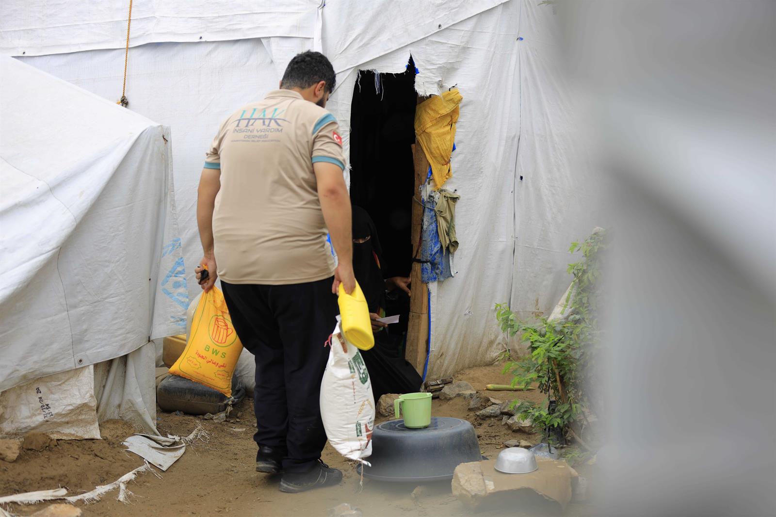 Yemen'de Gıda Kumanyası Dağıtımı gıda yemen (2)-min