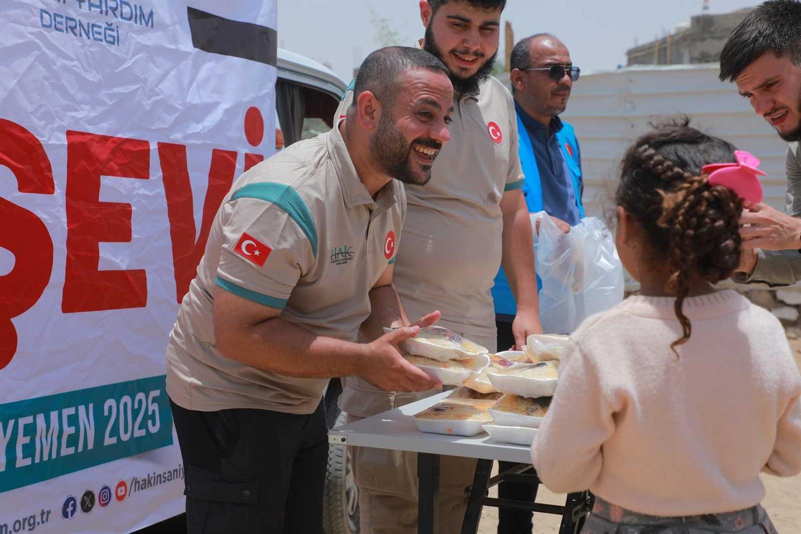 Yemen'de Yemek İkramı yemek ikramı (6)