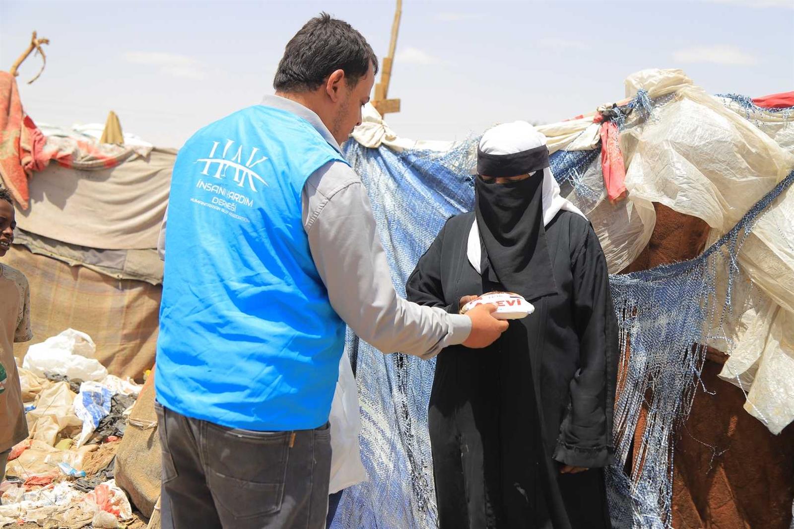 Yemen'de Yemek İkramı yemek ikramı (2)